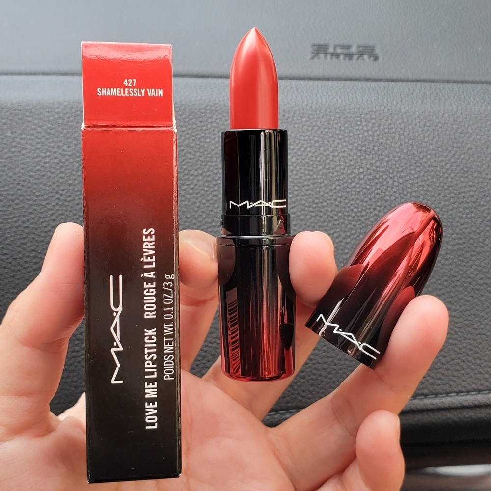 MAC Cosmetics Love Me Lipstick - 427 Shamelessly Vain